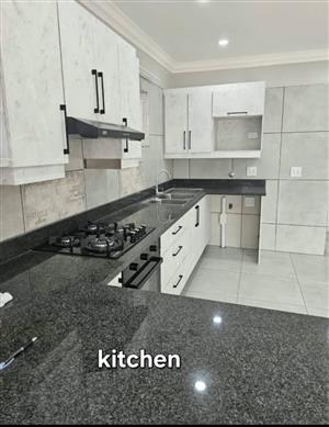 Flat to let: Rietfontein Moot