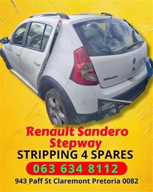 Renault Sandero Stepway stripping for spares