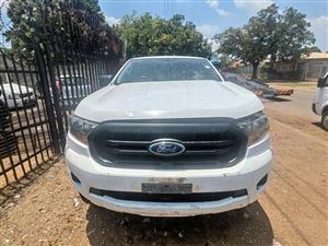 Ford Ranger XL 2.2 TDCI 2020 diesel automatic stripping for spares