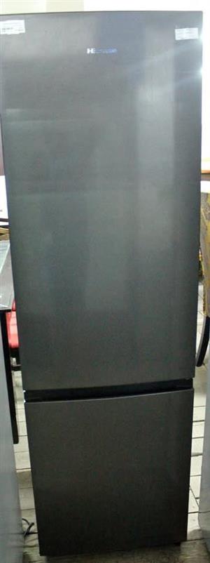 HISENSE 2 DOOR GREY FRIDGE S065013A