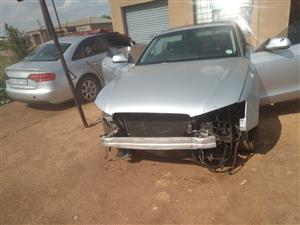Audi A5 quattro for stripping