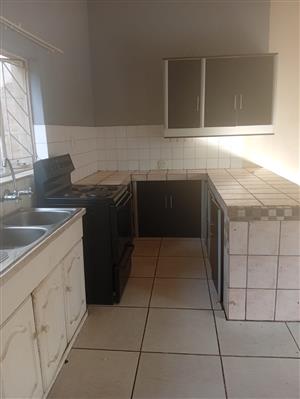 Spacious garden flat to rent Pretoria north 