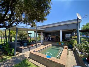 A Feel Good Family Home Amongst Leafy Serenity