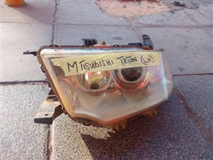  Mitsubishi triton headlights Left  
