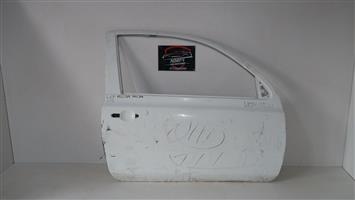 Nissan Micra (K12e) right front door