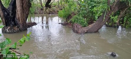 PLOT FOR SALE ON THE MAIN ROAD AT HAAKDOORNBOOM VIA SOUTPAN ROAD.