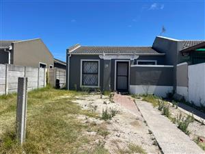 House For Sale in Summer Greens