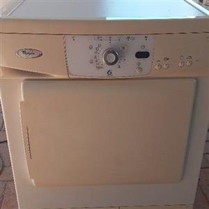 Whirlpool Condenser Dryer 6kg