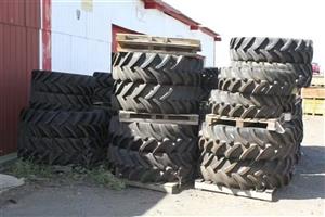 Second Hand Tractor Tires and rims 