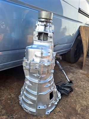 Nissan NP300 2.5 YD25 Recon Gearbox