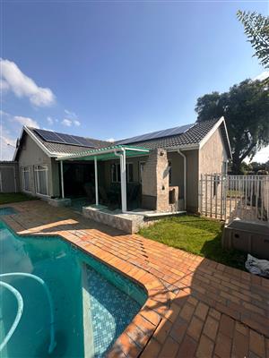 Secure Solar Powered 3 Bedroom House for Sale in Klopperpark