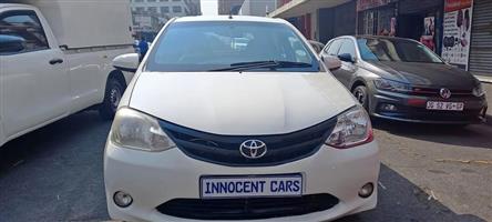2014 TOYOTA ETIOS 1.5 SPRINTER 5Dr. HATCHBACK, MANUAL  TRANSMISSION, WHITE  COLOUR, 86000KM