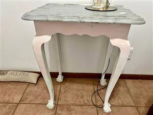 Ball & claw hall table