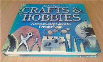 Readers Digest Crafts & hobbies. A step by step guide 