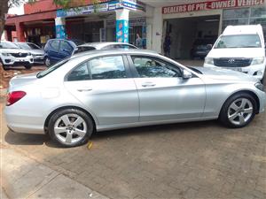 2017 MERCEDES-BENZ C180 AUTOMATIC  116,000km  , REVERSE CAMERASILVER LEATHER INTERIOR SERV