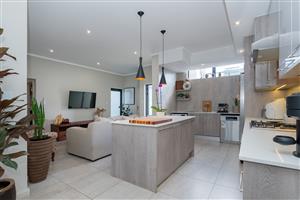 MODERN FAMILY ground floor Townhouse IN RYNFIELD, BENONI