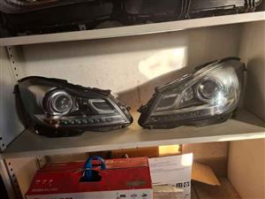 W204 xenon headlights