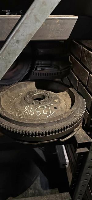Toyota 2tr flywheel with clutch kit used