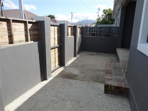 Old world charm meets modern day wonder - Wynberg secure,modern home to let to t