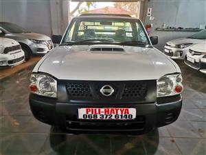 2017 NISSAN NP300 HARDBODY 2.5 SINGLE CAB MANUAL