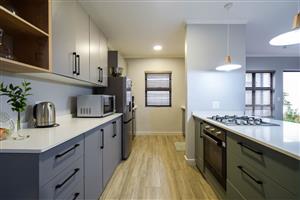 Townhouse For Sale in Olympus AH