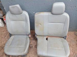 2016 Isuzu BK250 seats