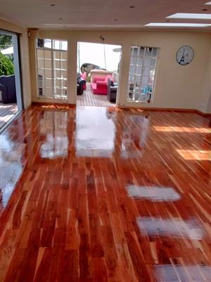 Wooden floor installation, repairing, sanding and sealing 