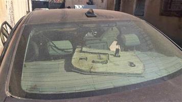 BMW 320i E90 preface rear windscreen