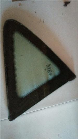 2001 Mercedes A160 W168 rear quarter glass