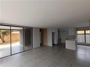 House For Sale in Rua Vista