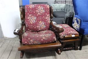BROWN ROCKING CHAIR W/STOOL (S066940A)
