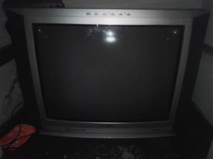  T.V . LG Comes with remote. Selling on behalf of someone else