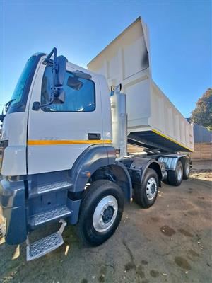 2009 Mercedes-Benz  3535 18C Tipper Truck
