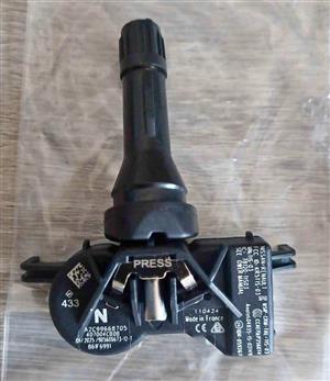 Nissan X-Trial Tyre Pressure Monitor Sensors/ TPMS valve stems