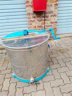 Honey Extractor
