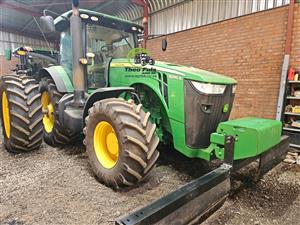 2012 John Deere 8285R