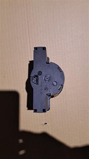 Mercedes Benz C-Class W204 Pre-Facelift Headlight Switch 2007-2011