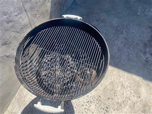 Braai Weber charcoal kettle Braai second hand in good condition