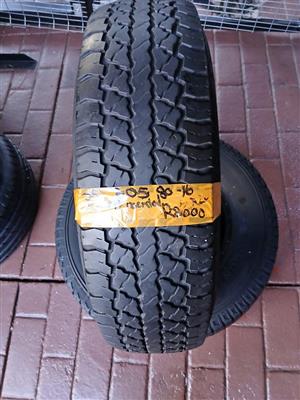 2x Continental 4x4 Contact 16