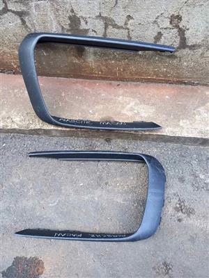 Porscher Macan bumper sportlight grill