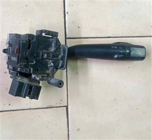 Toyota quantum 2007 2.7 indicator switch
