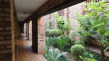 Ruim een slaapkamer woonstel te koop