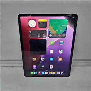 Pre-owned iPad Pro 12.9-inch (6th Gen) WiFi 128GB - Space Grey.