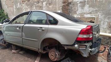 Volvo S40 Stripping For Spares