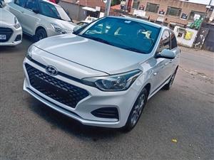 2020 HYUNDAI I20 1.4 75 000KM WHITE COLOR MANUAL PETROL