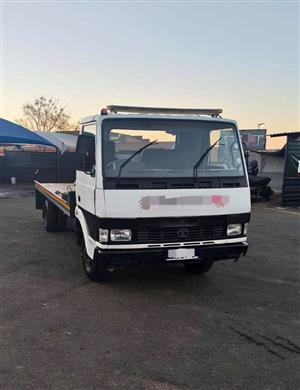 2007 Tata 713 rollback, 500 000kms on the clock, Mechanically 100%, daily runner. JHB. Call Jay