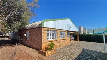 Premium warehouse to let in Highveld Techno Park!