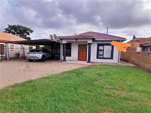 House For Sale in Rosslyn