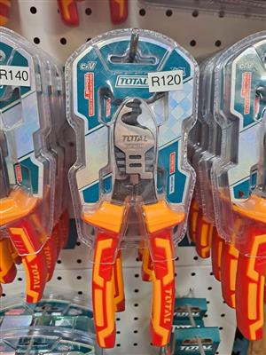 Brand New Total Tools Insulated cable cutter 160mm