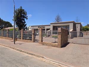 Well maintained office complex for sale in Vredenburg